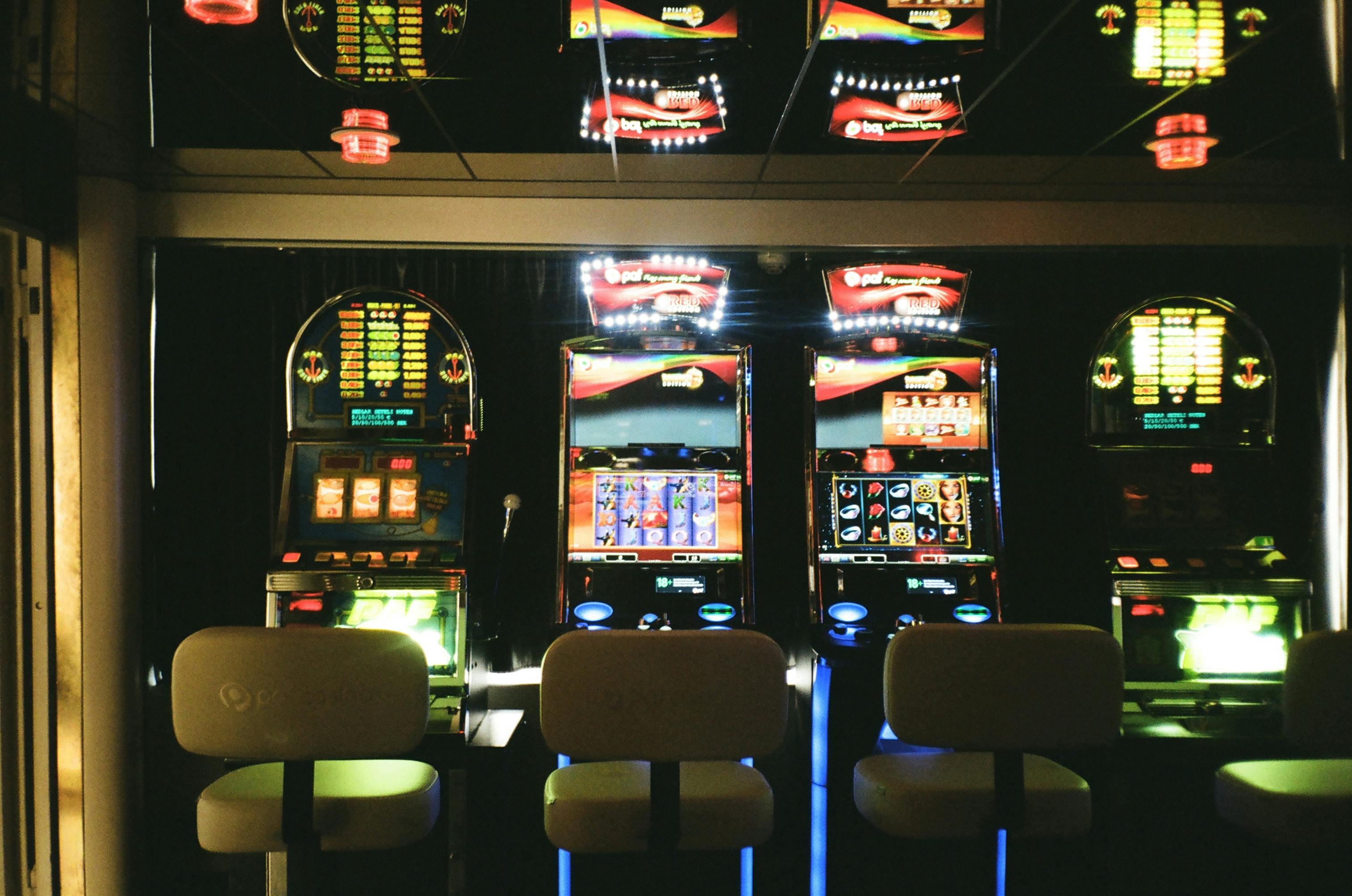 Giao diện mobile của tg89 trên điện thoại thông minh với menu thể thao và casino